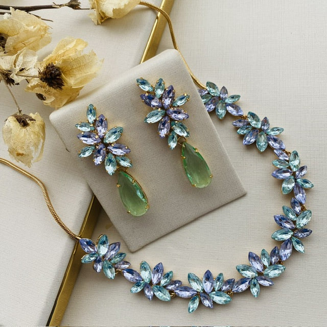 Kit Colar e Brinco Londany lilás com Menta Dourado