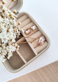 Kit Colar e Brinco Retangular Nude
