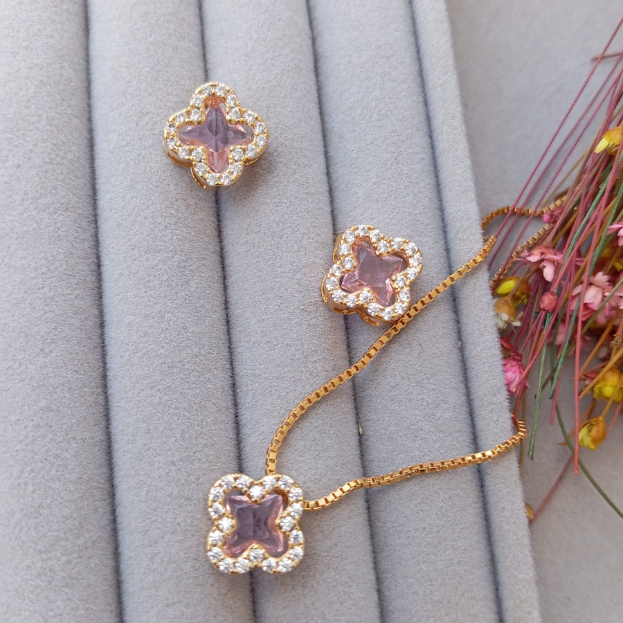 kit Colar e Brinco Trevo de Zircônia Rosa Claro Dourado
