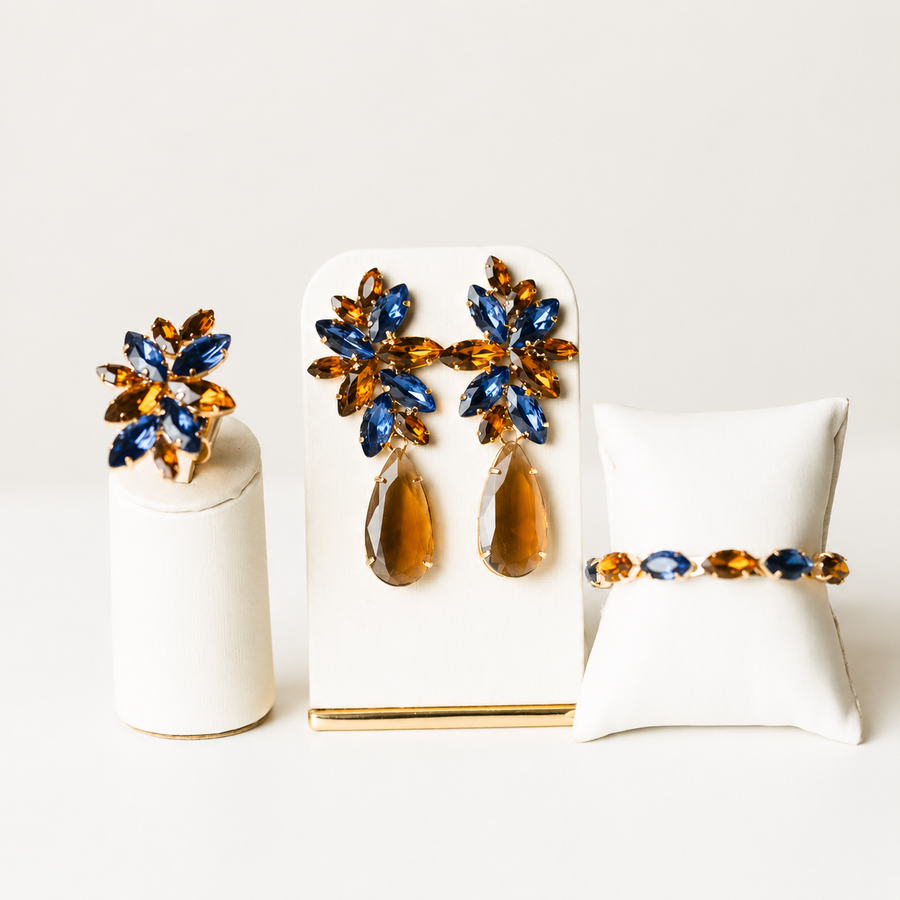 Kit de 3 Acessórios - Brinco, Anel Ajustável e Bracelete Marrom com Safira Dourado Londres