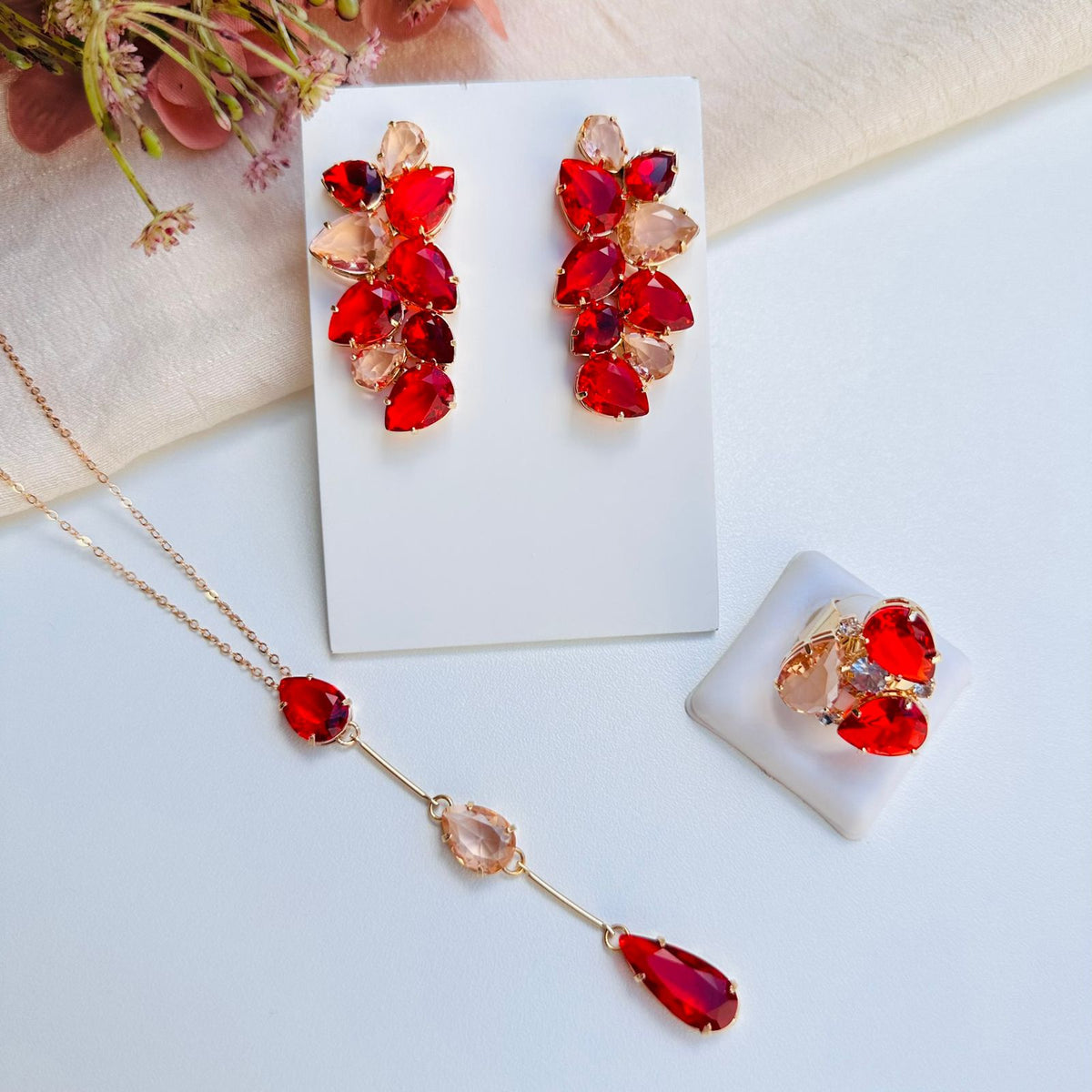 Kit de Colar + Brinco + Anel em Zircônia - Clara Vermelho com Nude