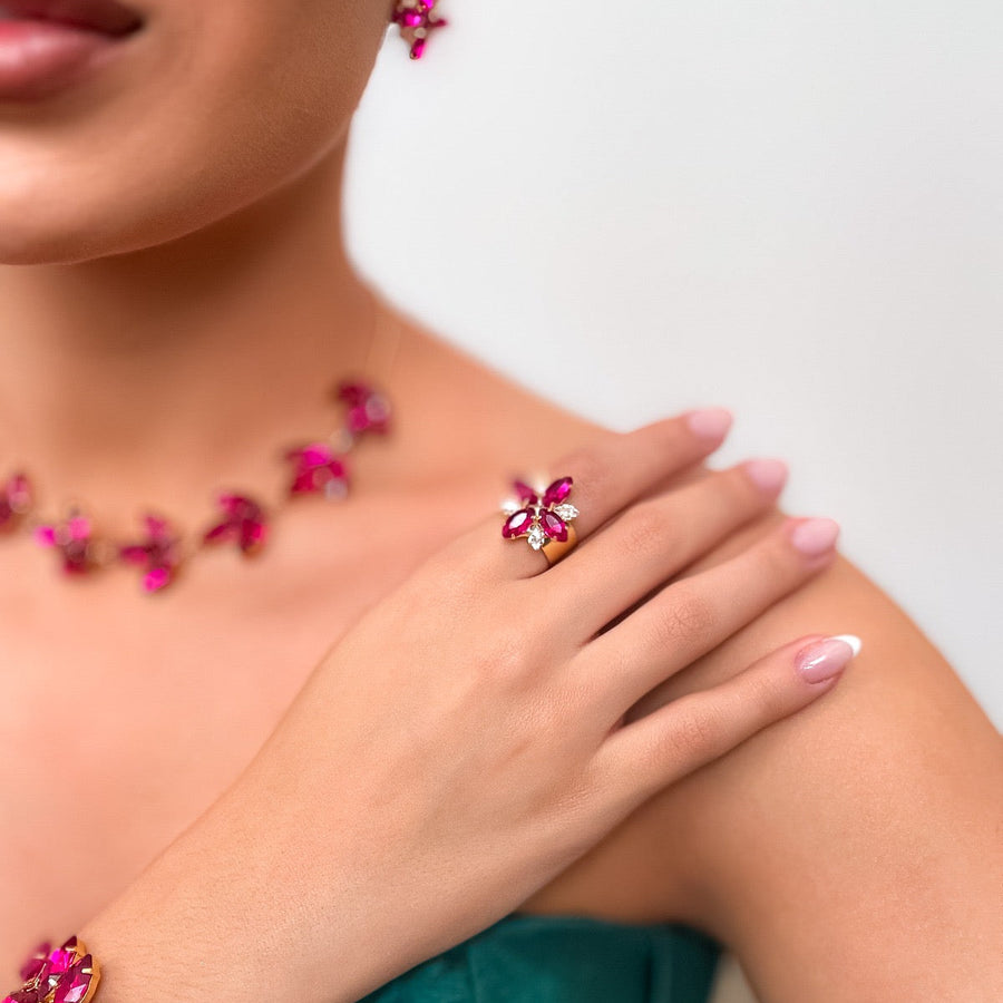 Kit Presilha, Colar, Brinco, Anel Regulável e Bracelete Pink com Fúscia Lilly