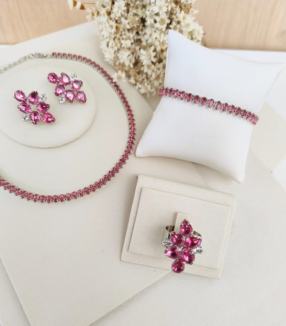 Kit Rivieira, Pulseira, Anel e Brinco de Zircônia Fúcsia Valentina Banho:Dourado