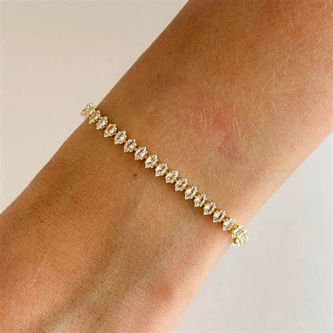 Pulseira Navete de Zircônia Cristal Banho de Ouro