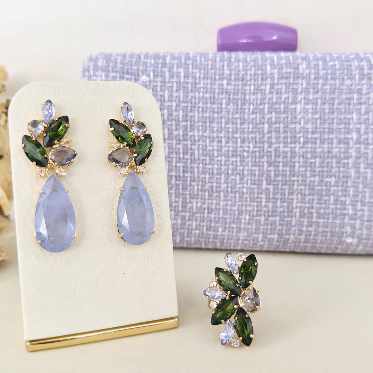 Kit Clutch, Brinco e Anel Regulável Kohler Lavanda com Verde Oliva Banho Dourado