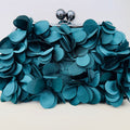 Clutch de Pétalas Verde Escura Detalhe Ônix