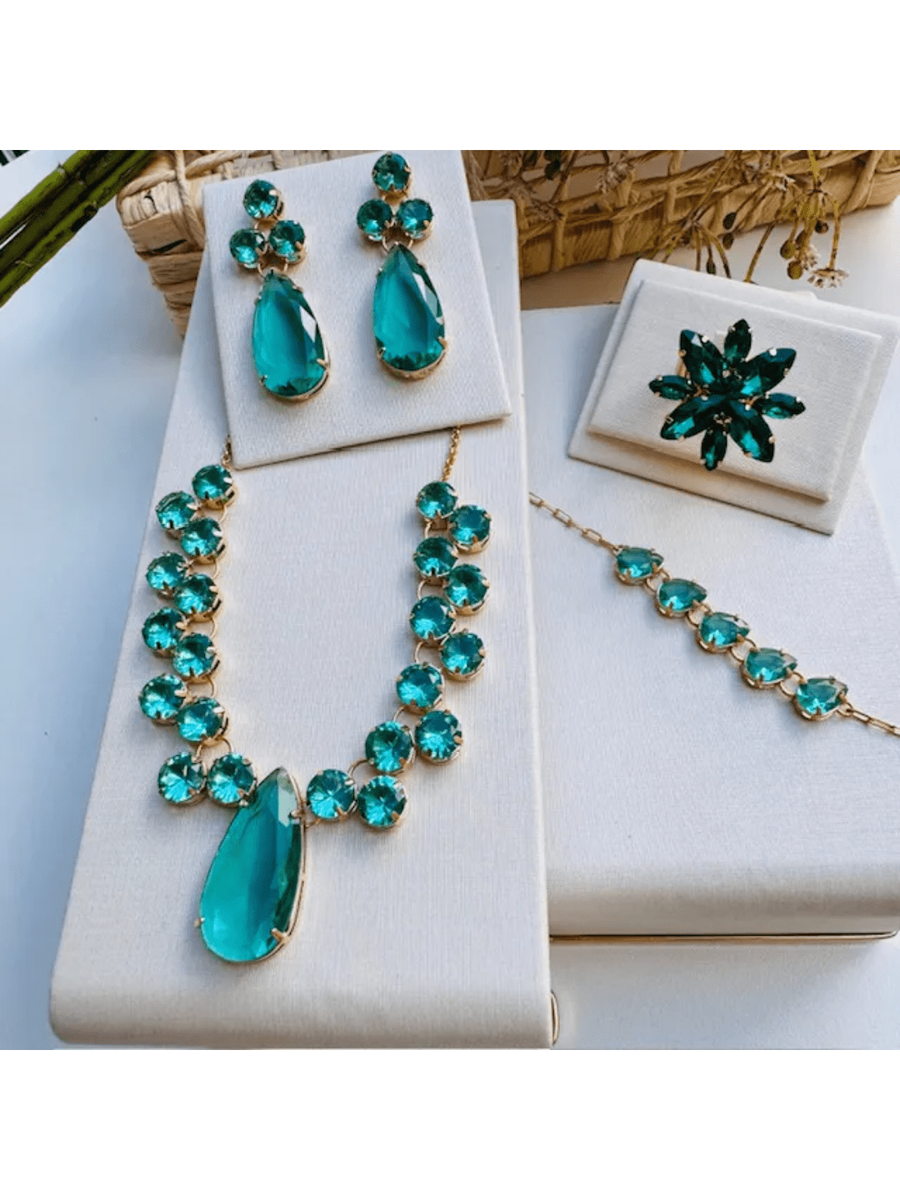 KIT COLAR, BRINCO, PULSEIRA E ANEL REGULÁVEL VERDE TURMALINA BARBARA Cor:Verde