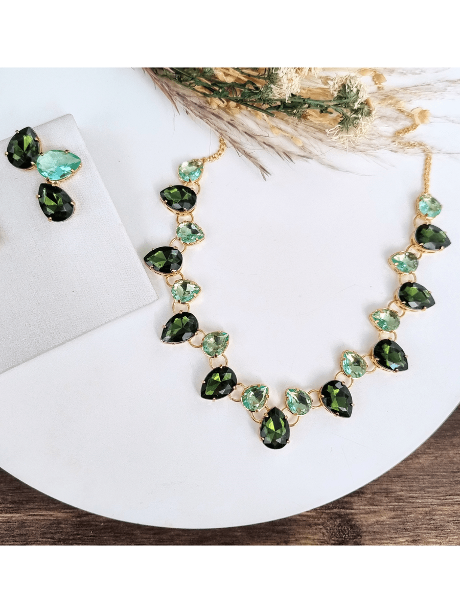 KIT COLAR COM BRINCO MIA Cor:TONS DE VERDE