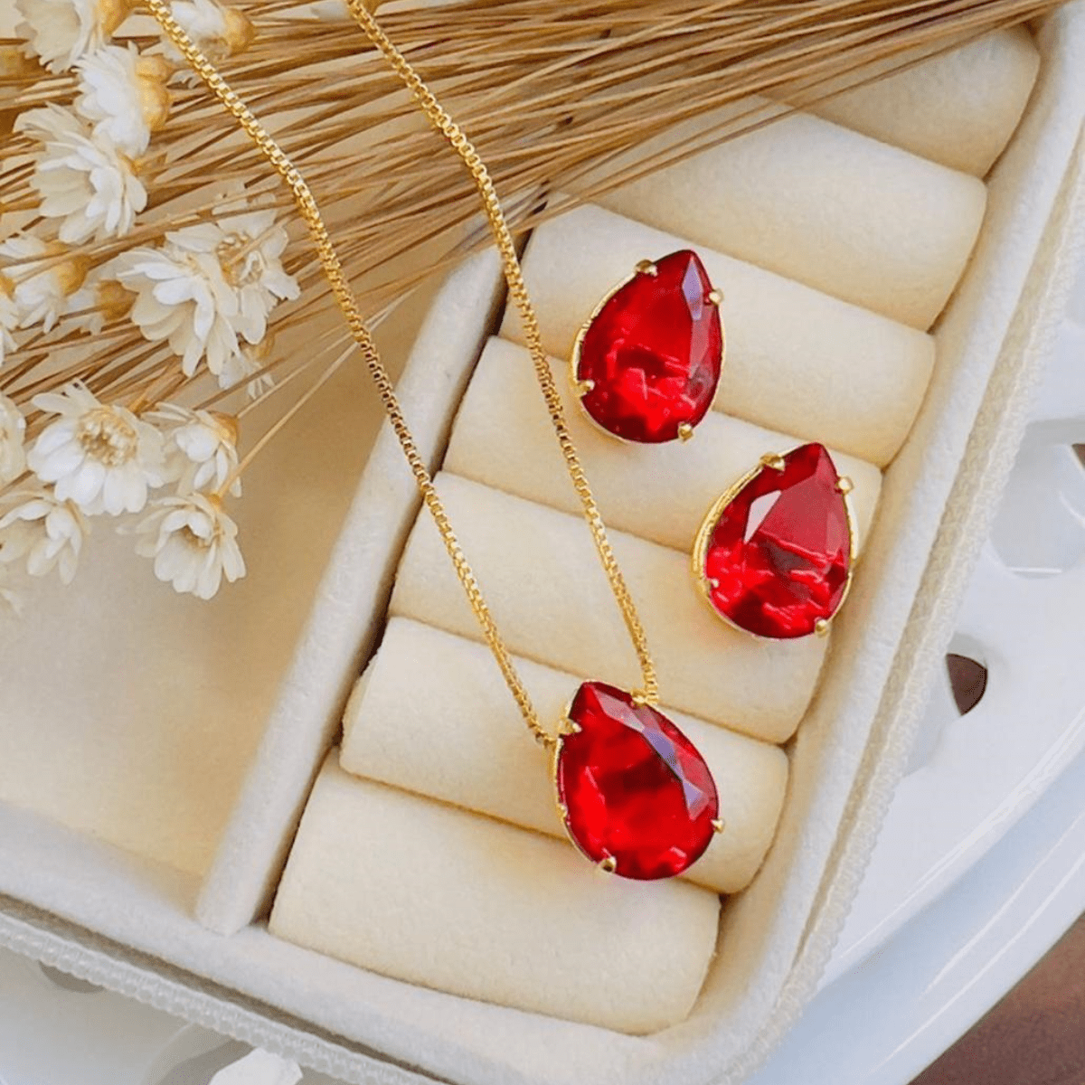 KIT GOTA COLAR COM BRINCO VERMELHO ZIRCONIA Cor:Vermelho