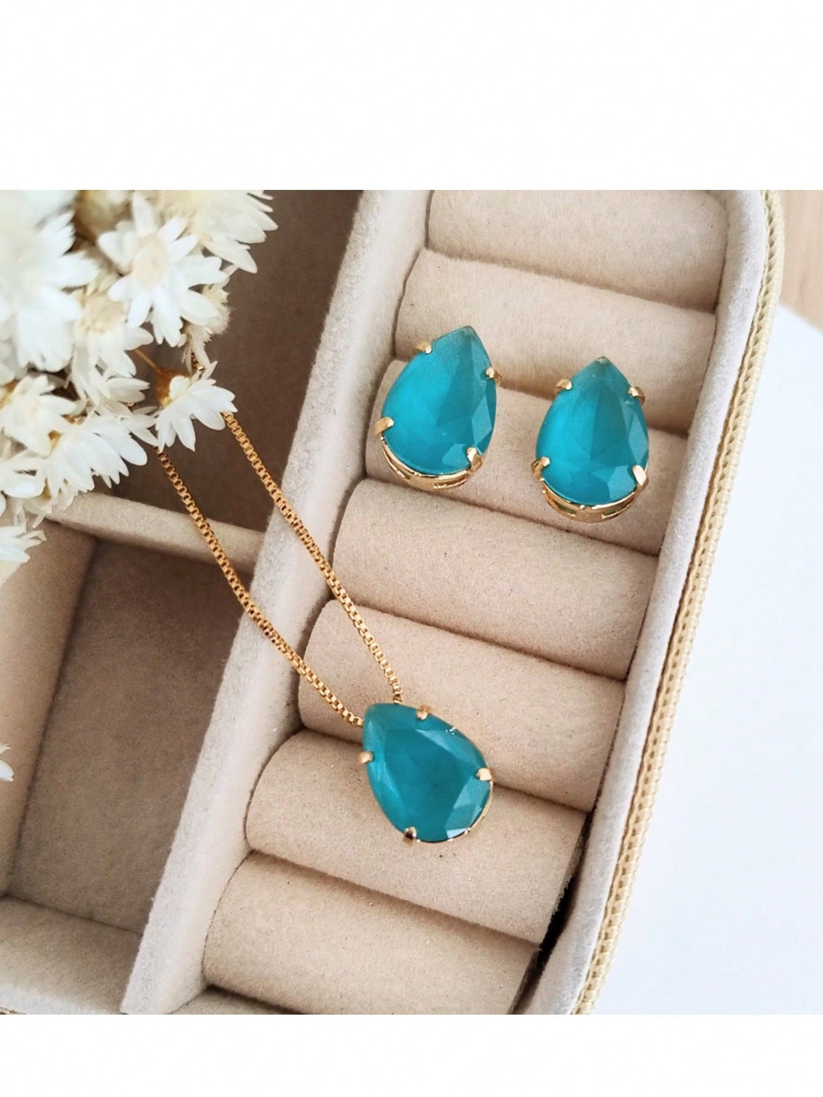 KIT GOTINHA COLAR COM BRINCO TURQUESA FOSCO DE ZIRCONIA Cor:TURQUESA