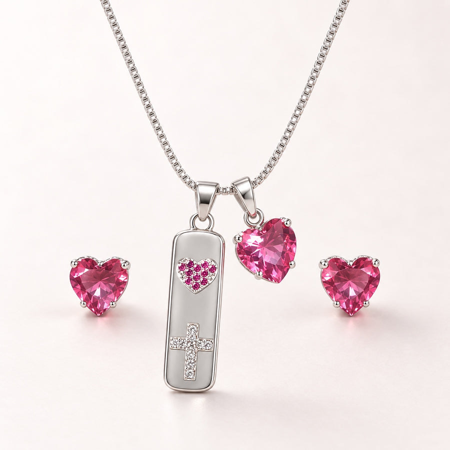 COLAR COM PLAQUINHA E CORAÇÃO DE ZIRCÔNIA FUCSIA BANHO PRATA