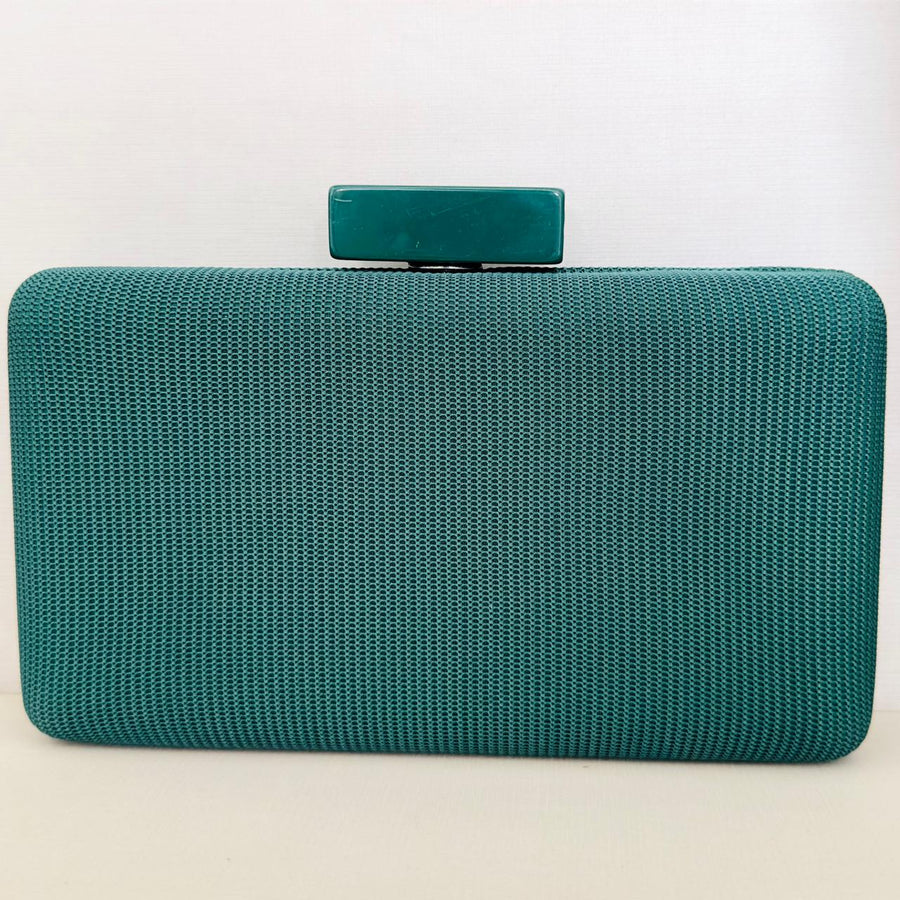 Clutch Verde Escura com Detalhe Ônix
