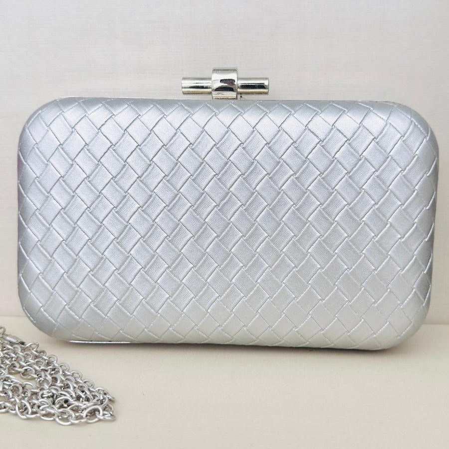 Clutch Detalhada Prata