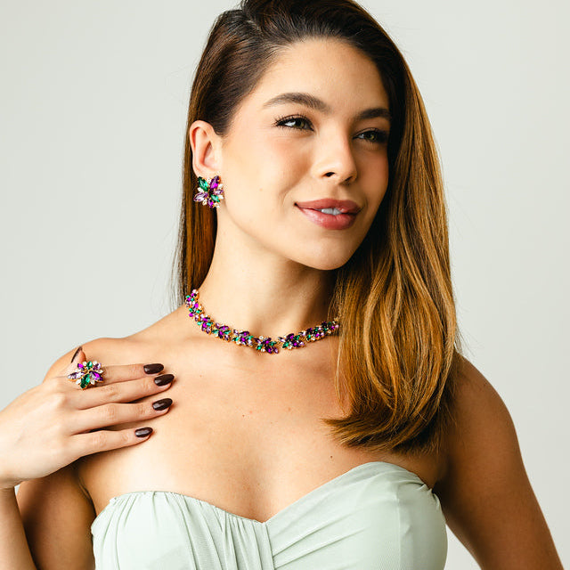 Kit Brinco, Anel Regulável e Colar JessyHasse Roxo com Esmeralda Banho Dourado