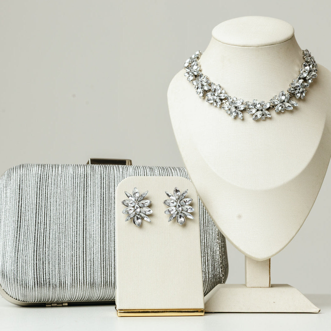 Kit Clutch, Brinco e Colar Jessy de Pedraria Cristal Banho Prata
