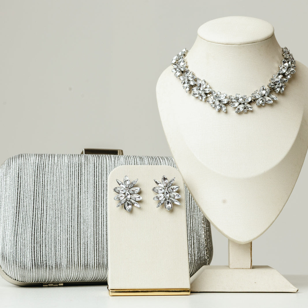 Kit Clutch, Brinco e Colar Jessy de Pedraria Cristal Banho Prata