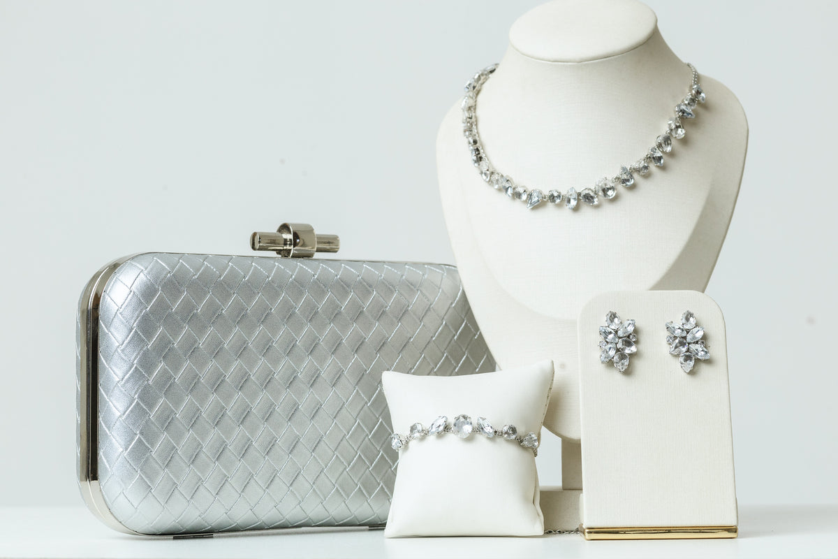 Kit 4 Peças Clutch, Brinco, Pulseira e Colar Blair Cristal Prata