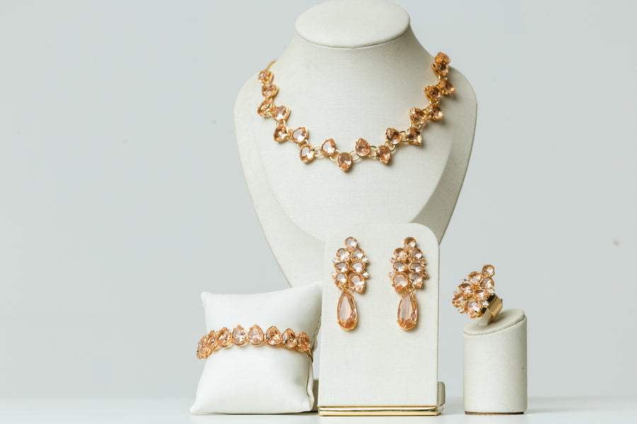 Kit 4 Acessórios Manaus Nude de Zircônia Dourado