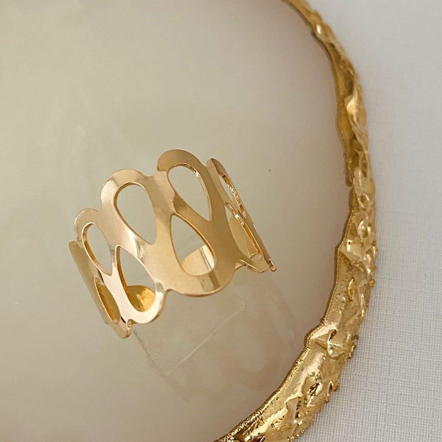 Anel Detalhado Gi Dourado