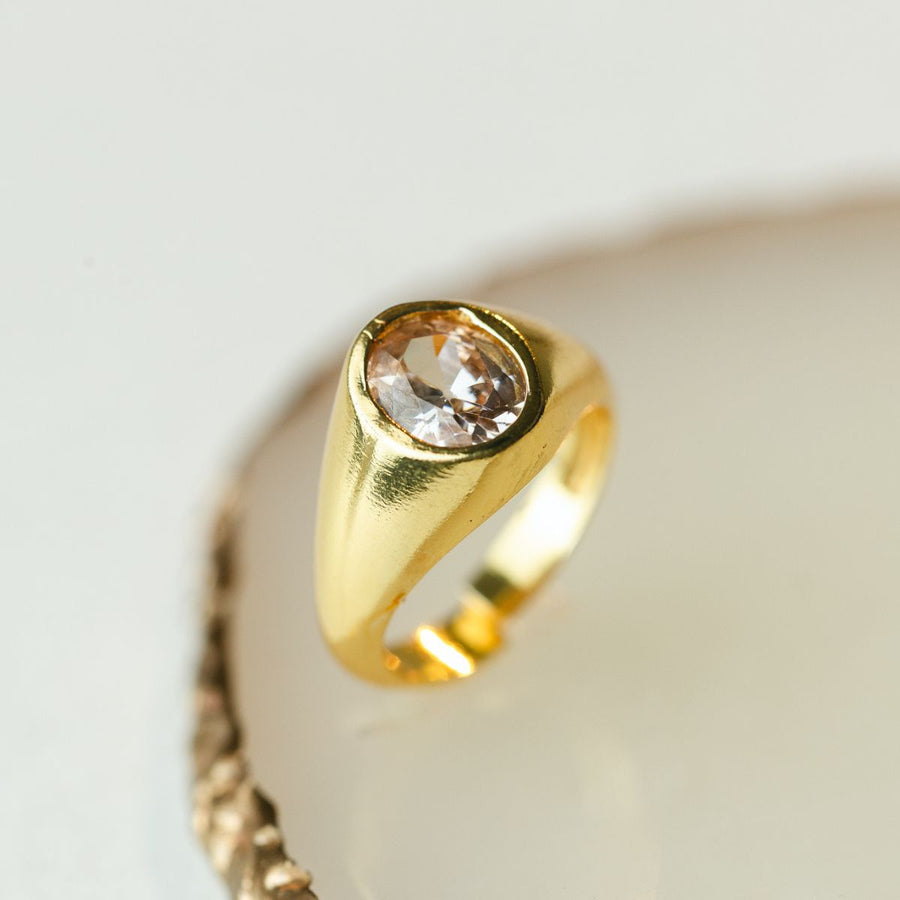 Anel Oval com Zircônia Cristal Regulável do 13 ao 18