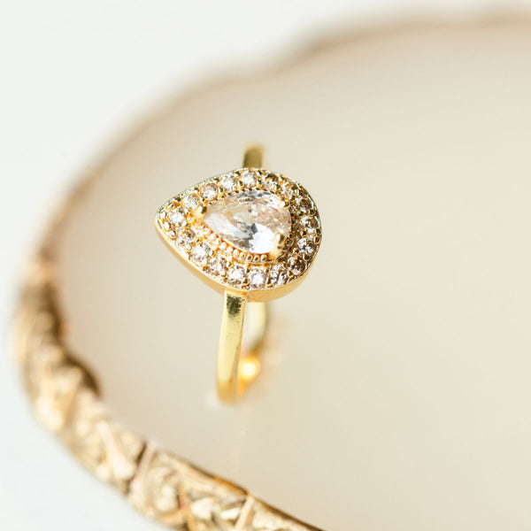 Anel Solitário Gota de Zircônia Cristal | Dourado Tamanho:21