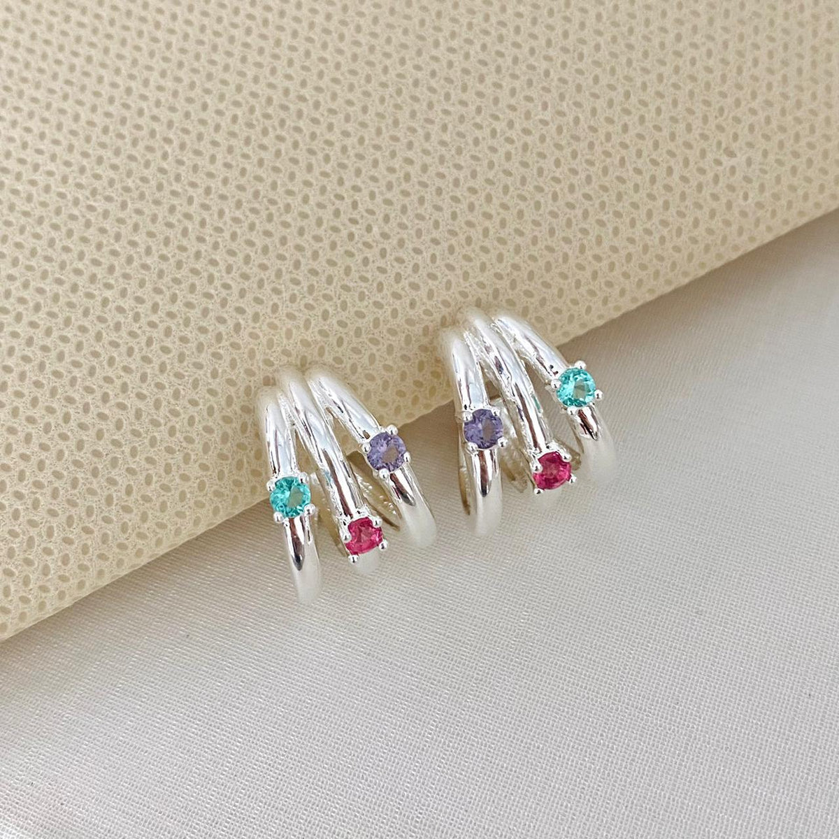 Argola Pequena 3 Fios de Zircônia Collor Prata