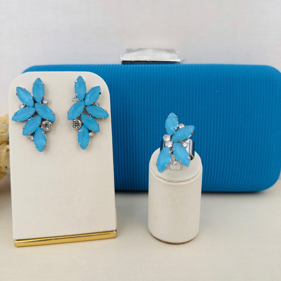 Kit Clutch, Brinco e Anel Regulável Noronha de Pedraria Azul Claro Banho Prata