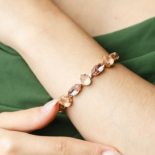 BRACELETE LETICIA NUDE FOSCO COM NUDE BRILHO DOURADO