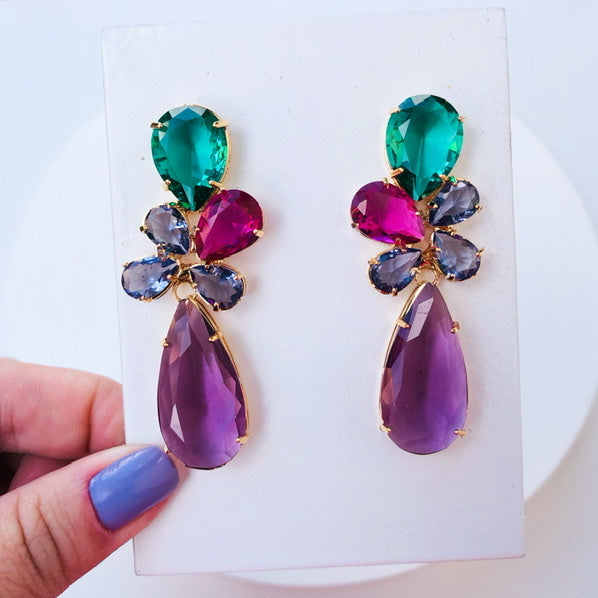 Brinco de Zircônia Isaura Lilas com Rosa Fucsia Dourado
