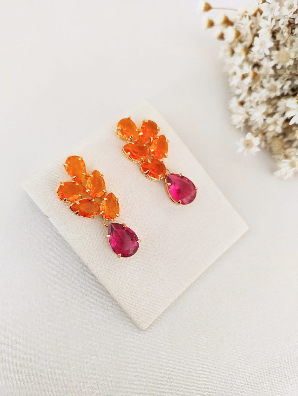 Brinco Juliana de Zircônia Coral com Pink