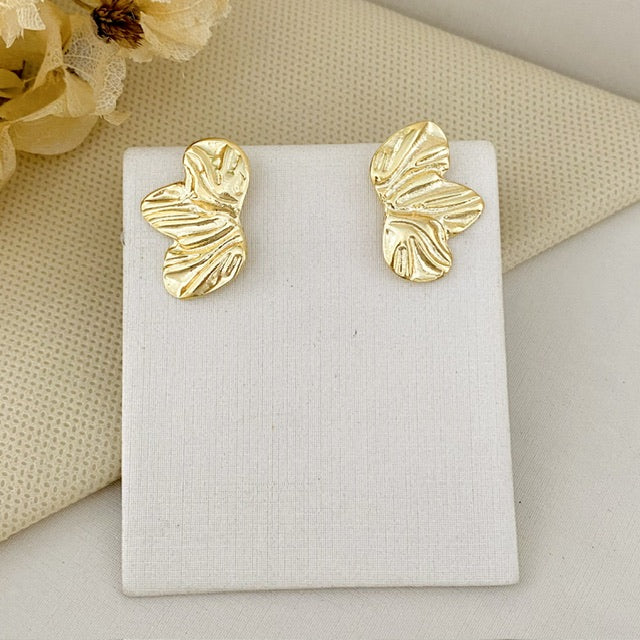 Brinco Pétalas Orgânico Dourado