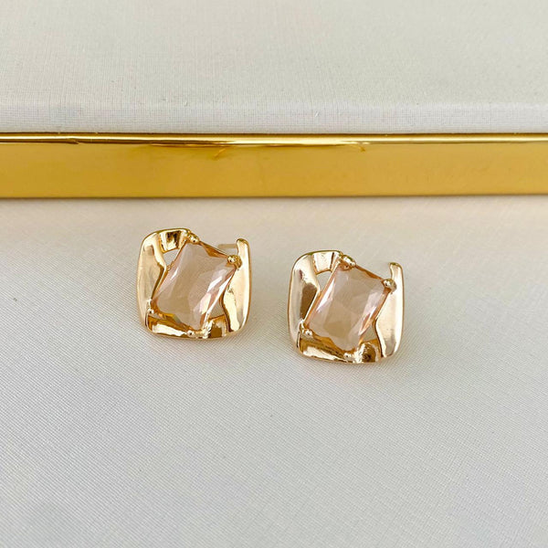 Brinco Quadrado em Zircônia Nude Dourado