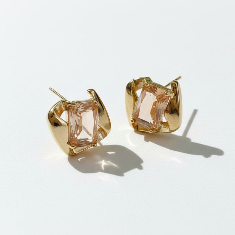 Brinco Quadrado em Zircônia Nude Dourado