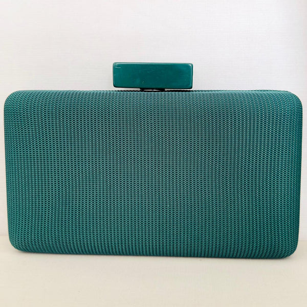 Clutch Verde Escura com Detalhe Ônix