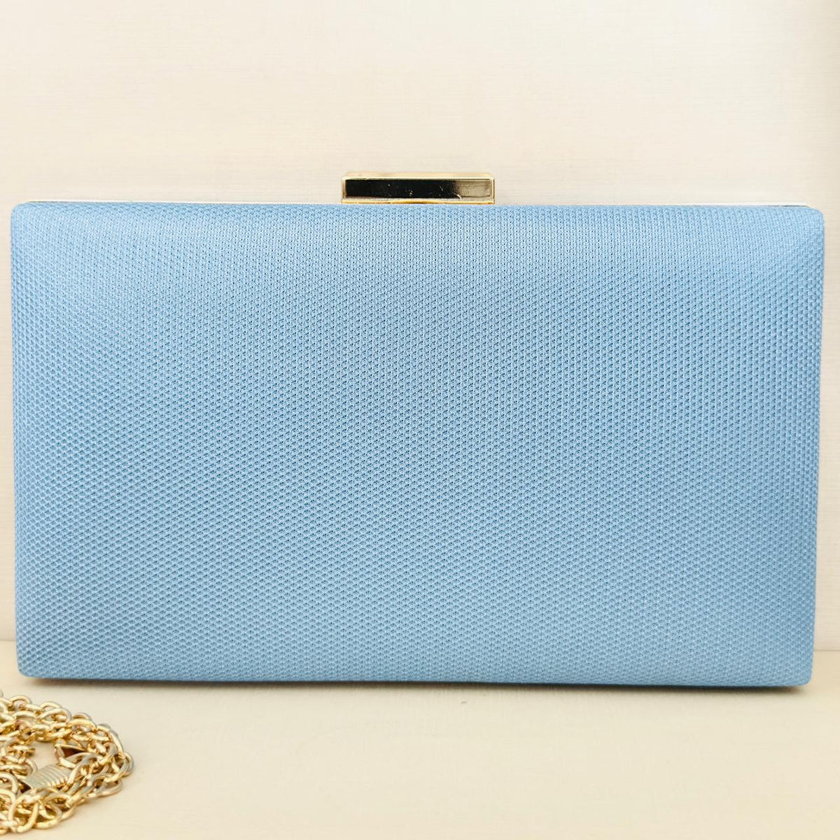Clutch Azul Serenity com Detalhe Dourado