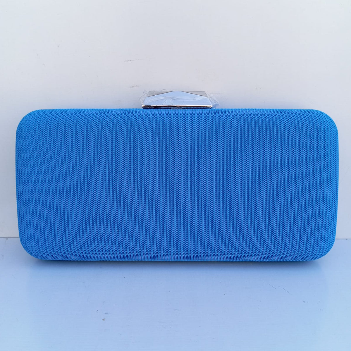 Clutch Azul com Detalhe Prata