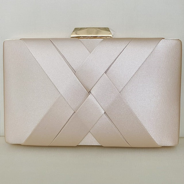 Clutch de X Nude Dourada