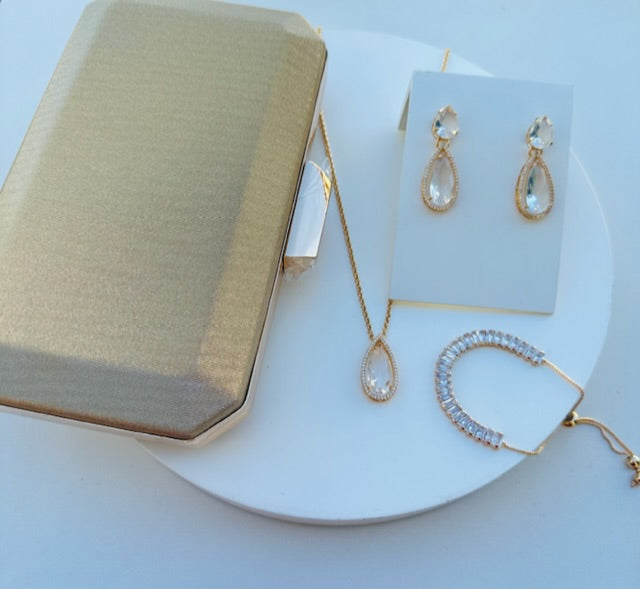 Clutch Dourada com Acessórios em Cristal Tallis
