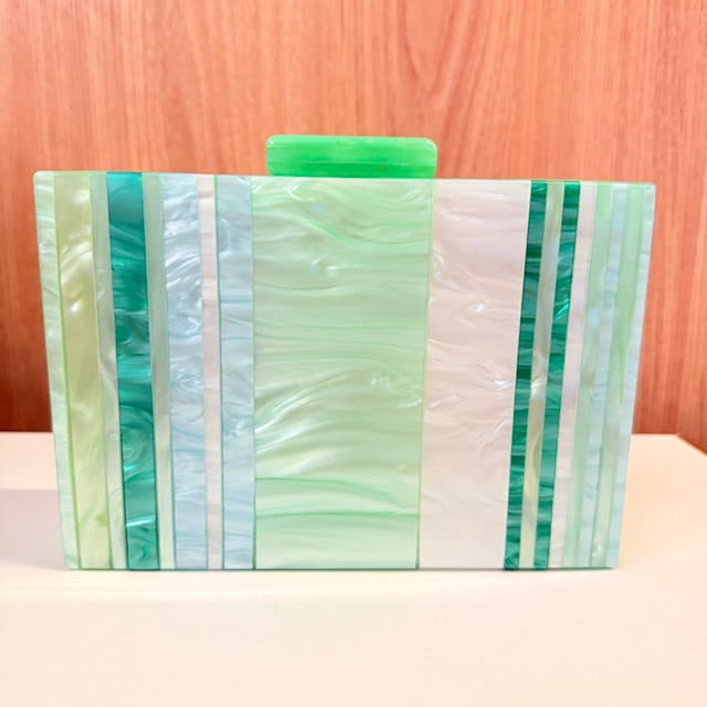 Clutch Madrepérola Menta com Listrada