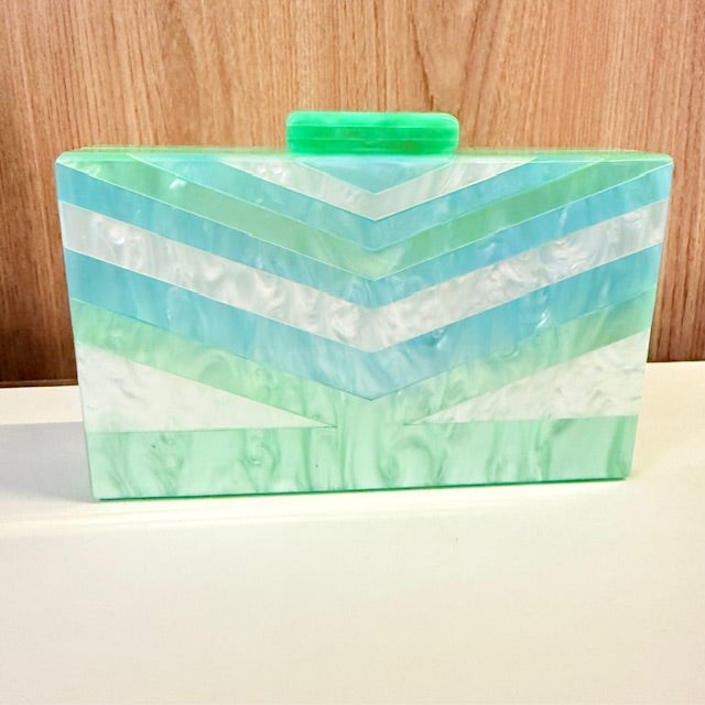 Clutch Madrepérola Menta com Listras