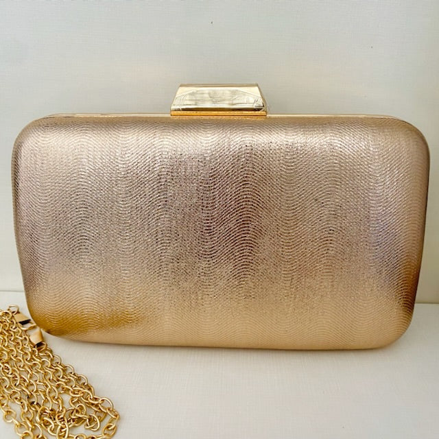 Clutch Metalizada Champanhe Dourada