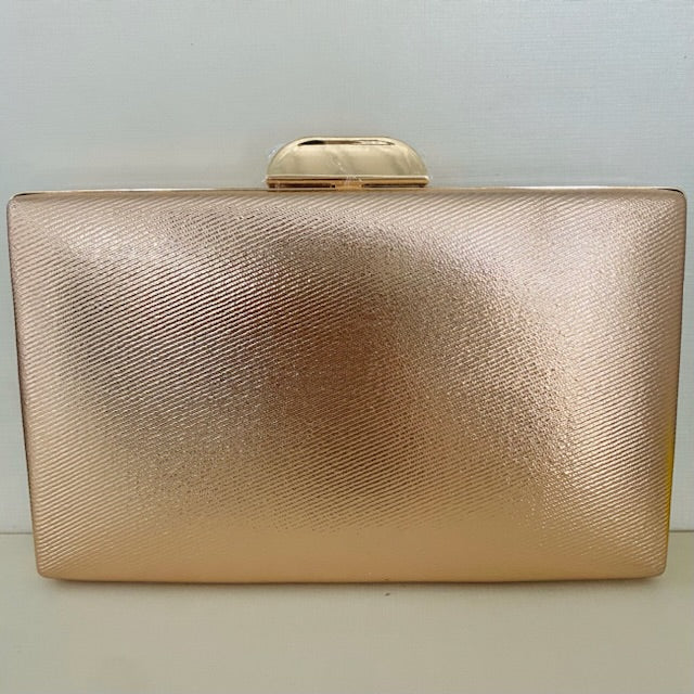 Clutch Metalizada Dourado