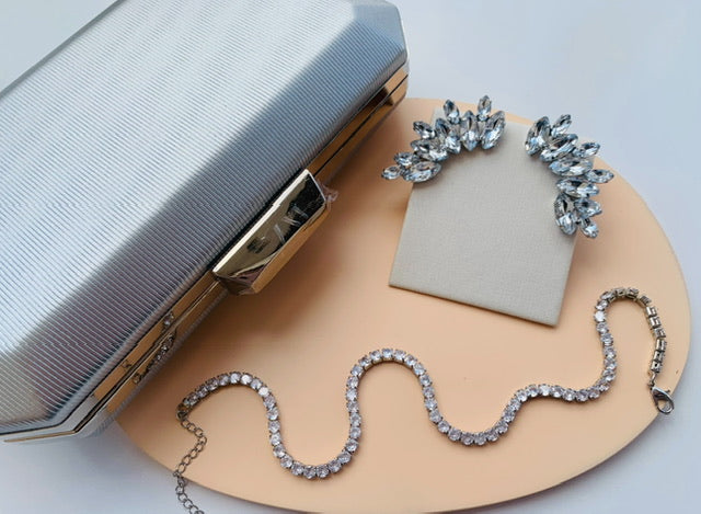 Kit Clutch, Ear Curf Cristal Tamara e Choker Cristal Prata