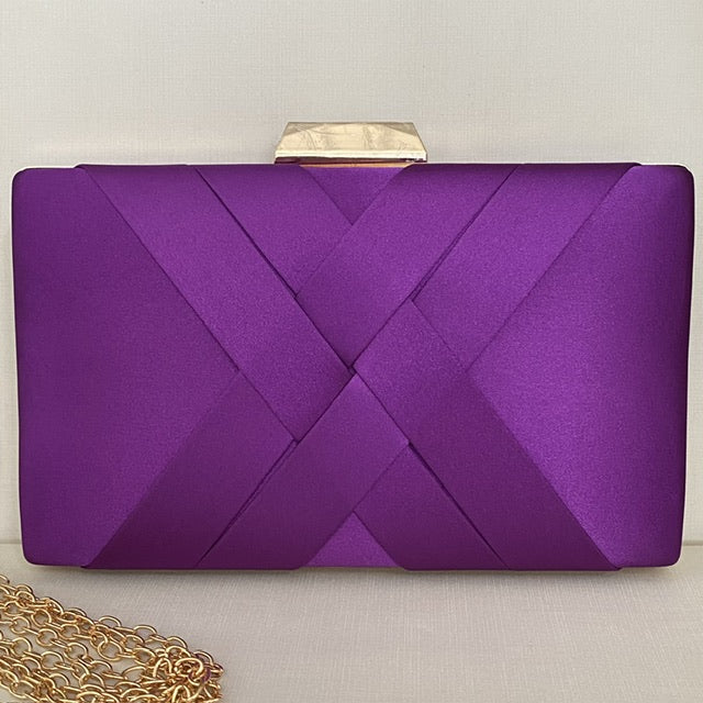 Clutch Roxa Trancada