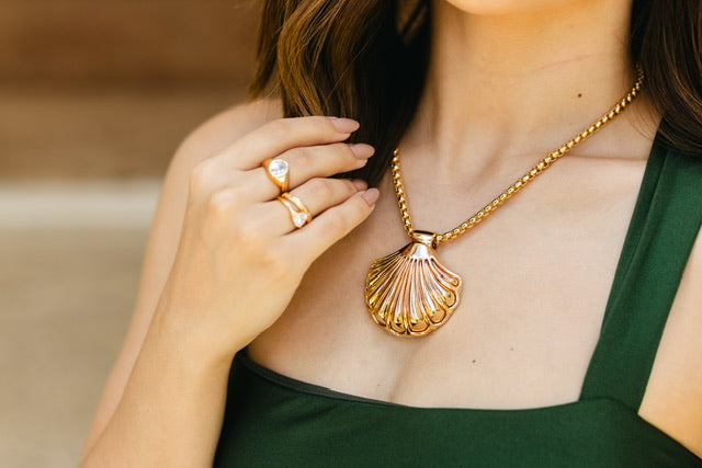 Colar de Concha Luxo