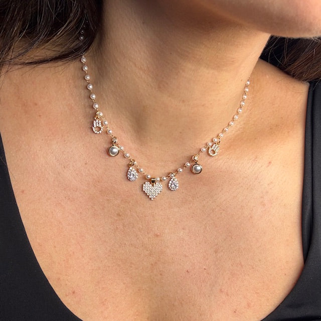 Colar de Pérolas com Charmys