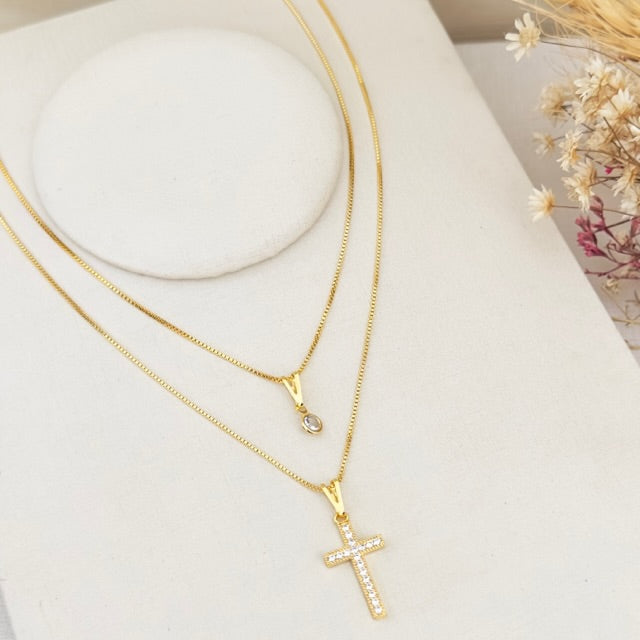 Colar Duplo de Cruz Zircônia Cristal Dourado