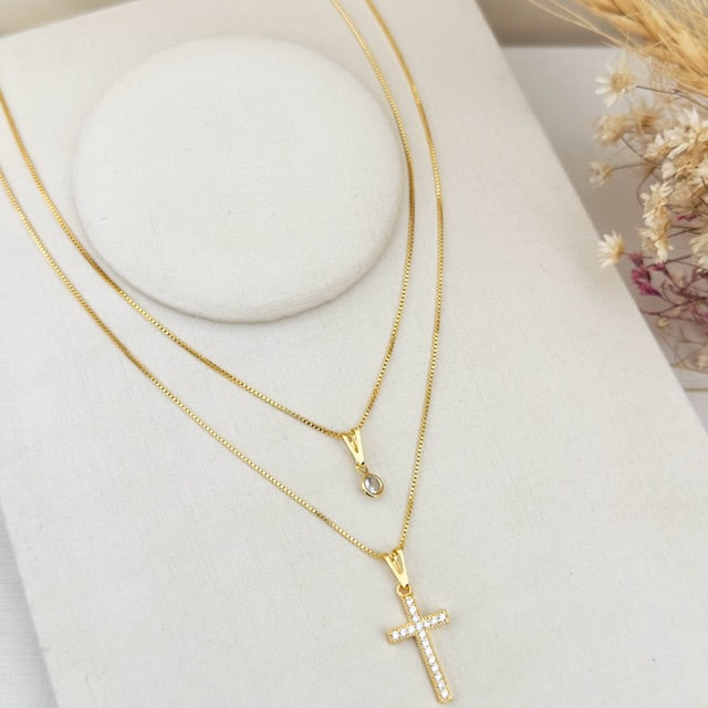 Colar Duplo de Cruz Zircônia Cristal Dourado