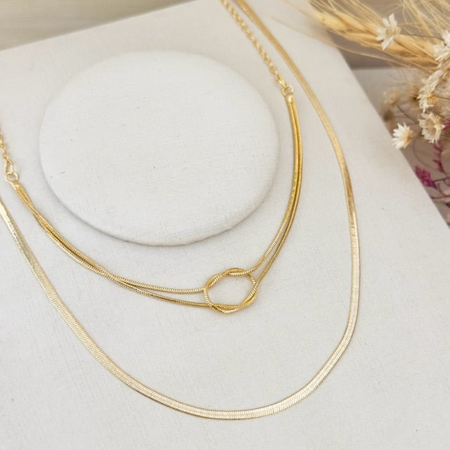 Colar Duplo Nó com Fita Dourado