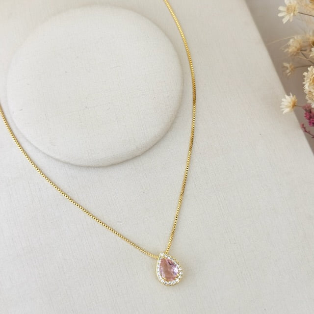 Colar Gota Rosa Cravejado com Zircônia Dourado